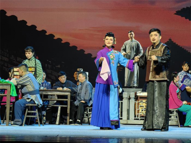 无字丰碑铸就绿水青山