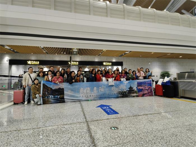 3月12日贵阳=吉隆坡航线复航！ 马来西亚162旅客抵筑