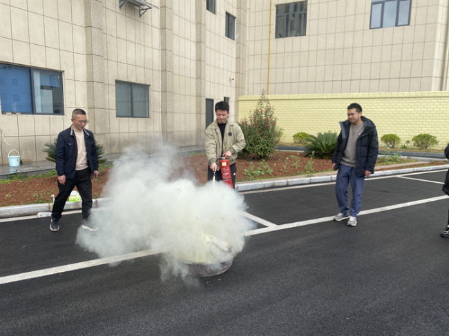 以练促防，防患未然——农发行余庆县支行开展消防安全演练活动