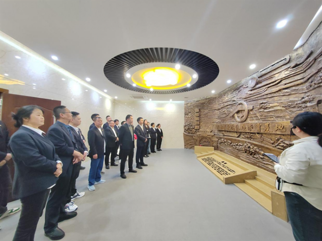 农发行正安县支行开展参观警示教育基地活动