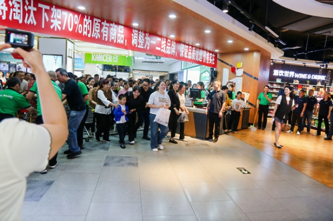 合力超市学习“胖东来”理念调改后首店亮相， 新增商品占比达70%