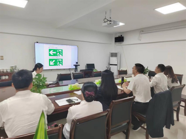 农发行习水县支行开展“安全生产月”活动