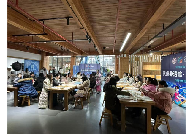 贵州非遗馆·婉丽女神  三八节蜡染研学活动圆满举行