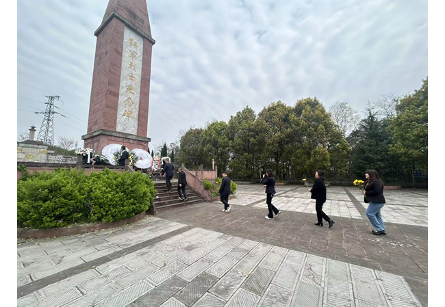 农发行贵州分行播州区支行开展主题党日活动 传承红色基因