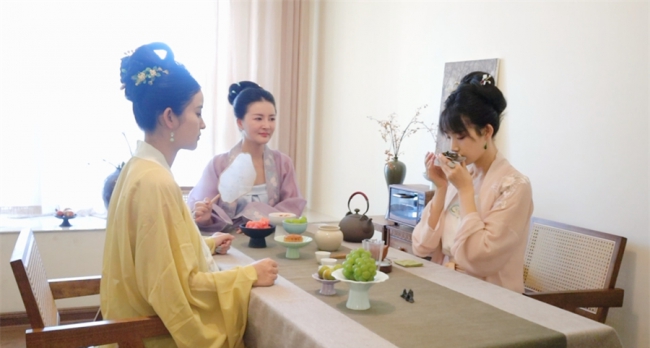 贵阳油画&茶空间：喝茶10年 余生爱茶